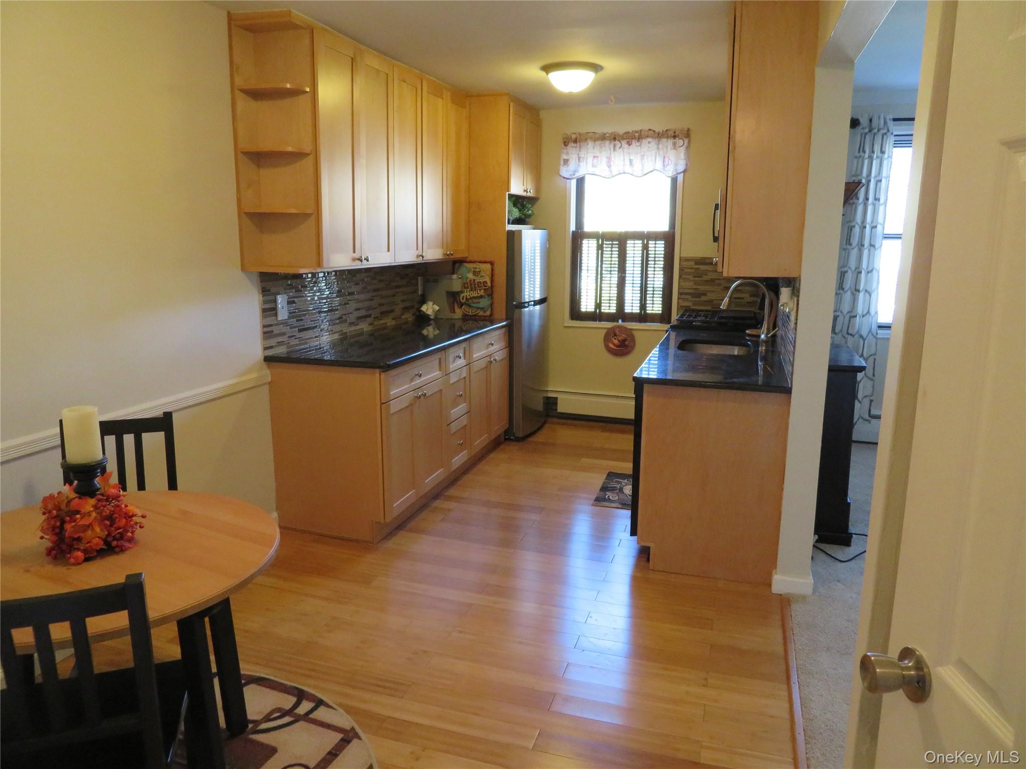 #7 photo, 5 Oakdale Manor, Suffern , NY 10901