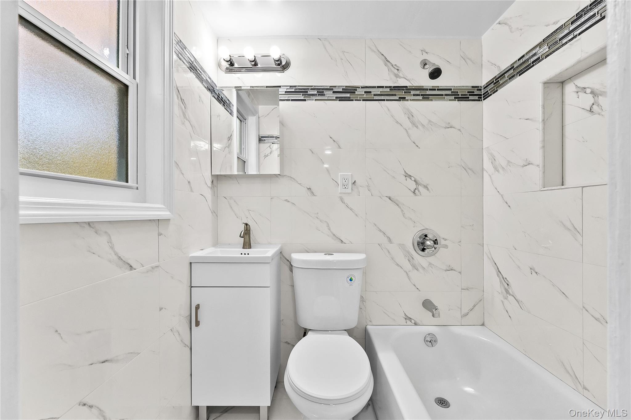 #17 photo, 66 Hutchinson Boulevard, Mount Vernon , NY 10552