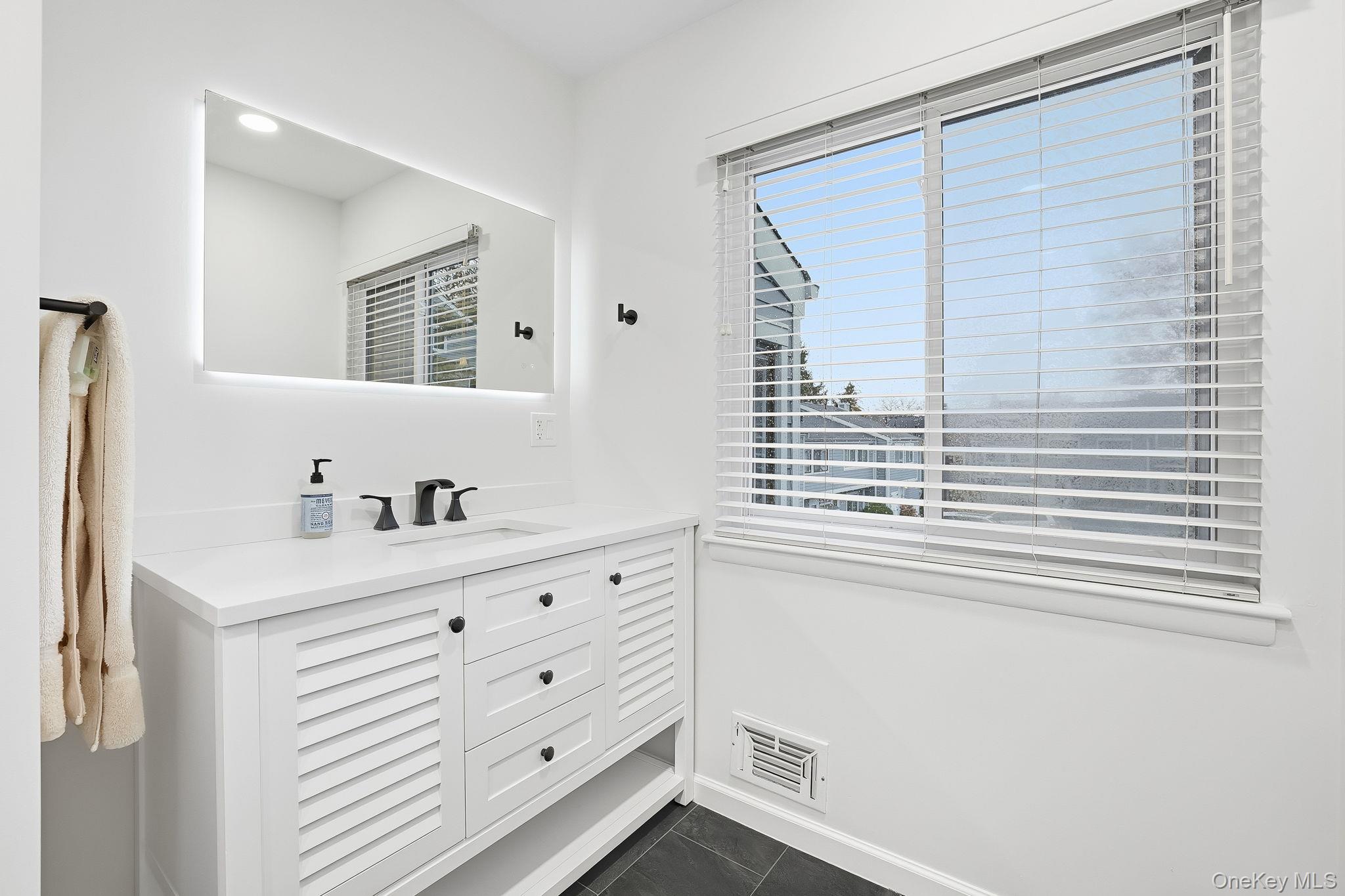 #19 photo, 25 Barker Street, Mount Kisco , NY 10549