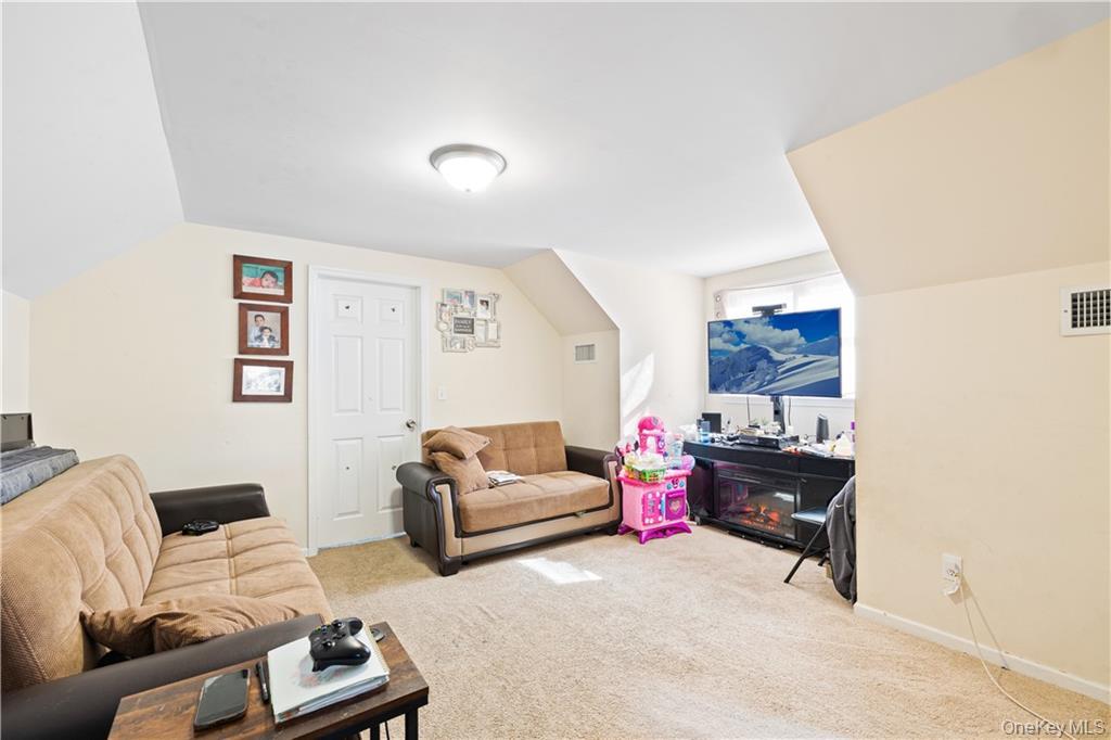 #8 photo, 4428 State Route 94, Florida , NY 10921