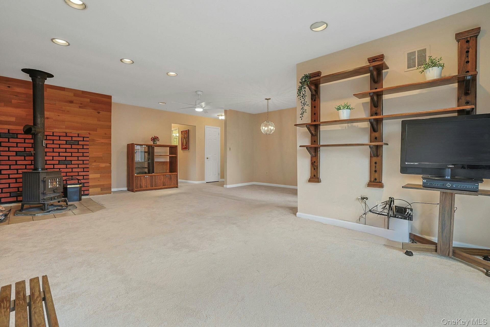 #19 photo, 334 Richard Court, Pomona , NY 10970