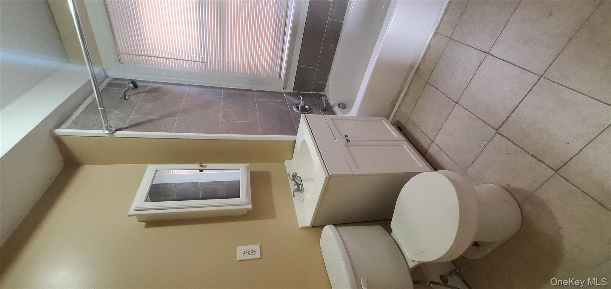 #18 photo, 197 Winnikee Avenue, Poughkeepsie , NY 12601