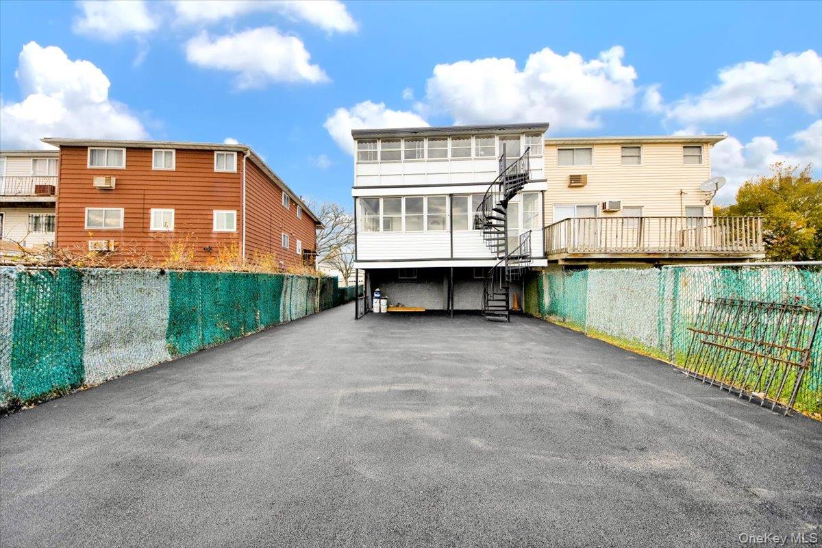 #3 photo, 254-16 Craft Avenue, Rosedale , NY 11422