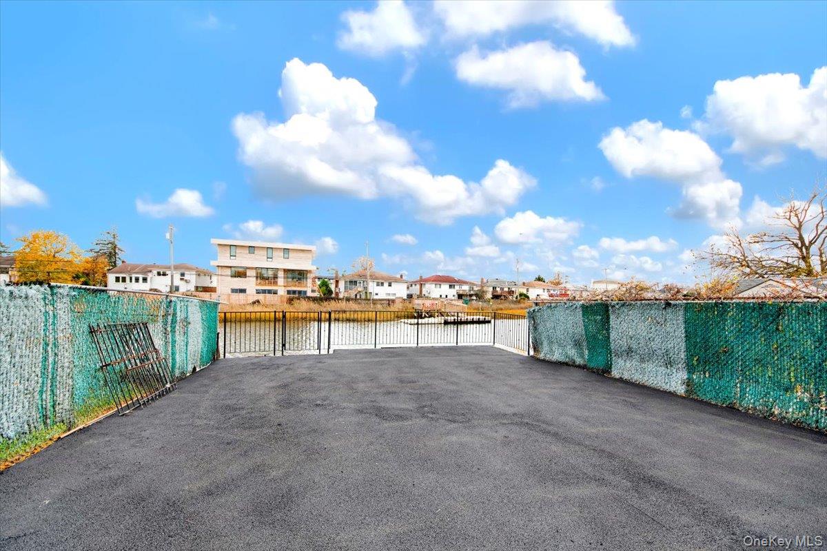 #4 photo, 254-16 Craft Avenue, Rosedale , NY 11422