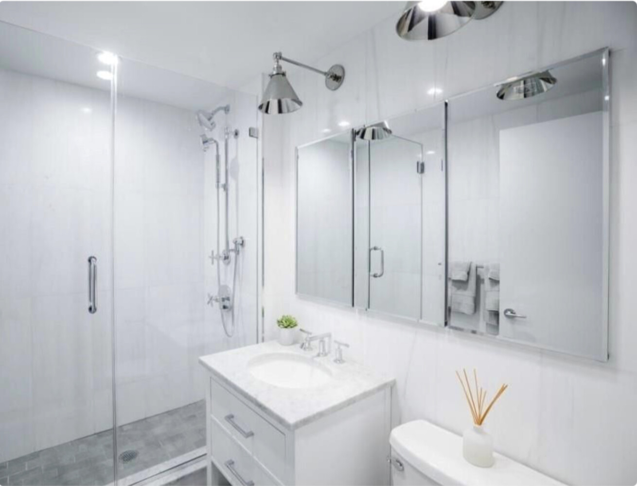 #20 photo, 1325 5TH Avenue, South Harlem , NY 10029