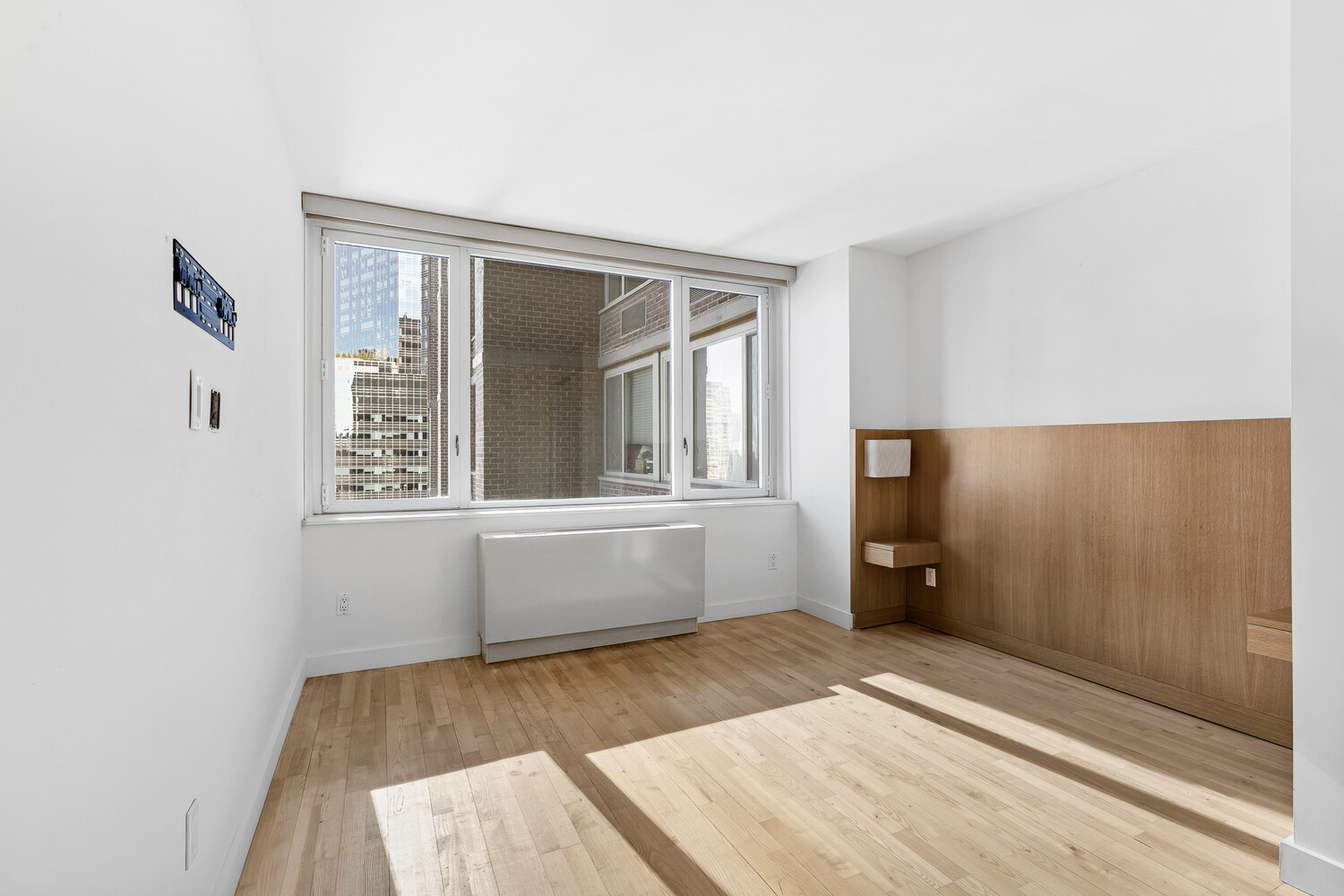 #5 photo, 322 W 57TH Street, Hells Kitchen , NY 10019
