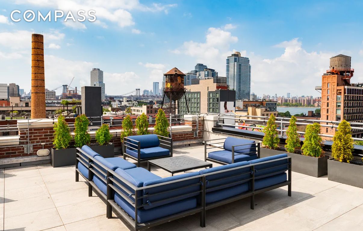 #8 photo, Brooklyn, Williamsburg , NY 11249