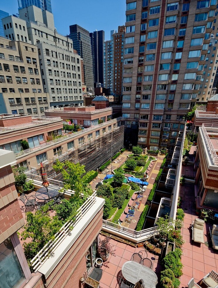 #11 photo, New York City, Hells Kitchen , NY 10019