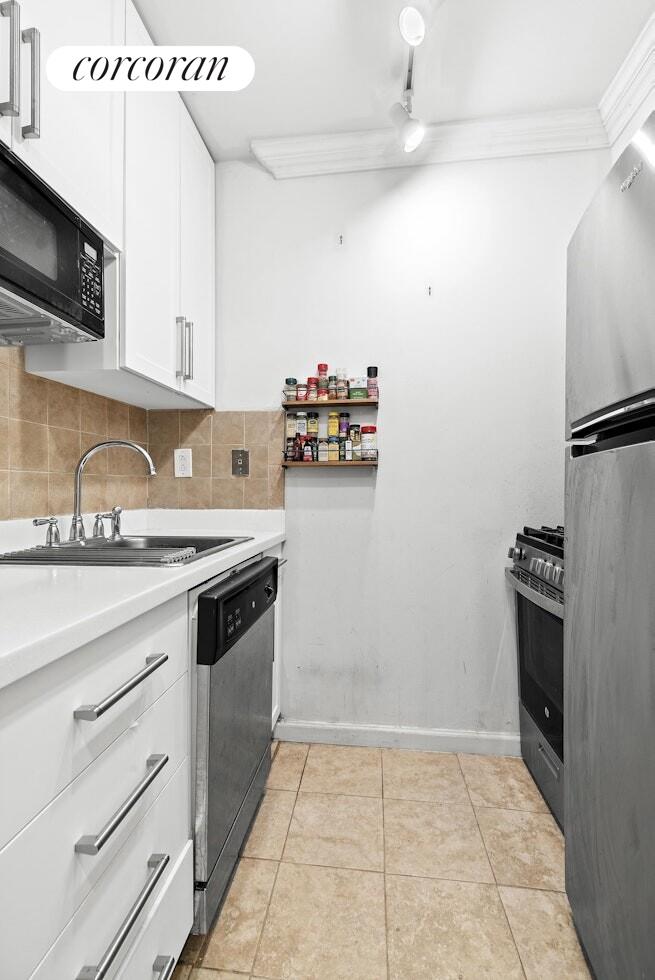 #8 photo, New York City, Hells Kitchen , NY 10019