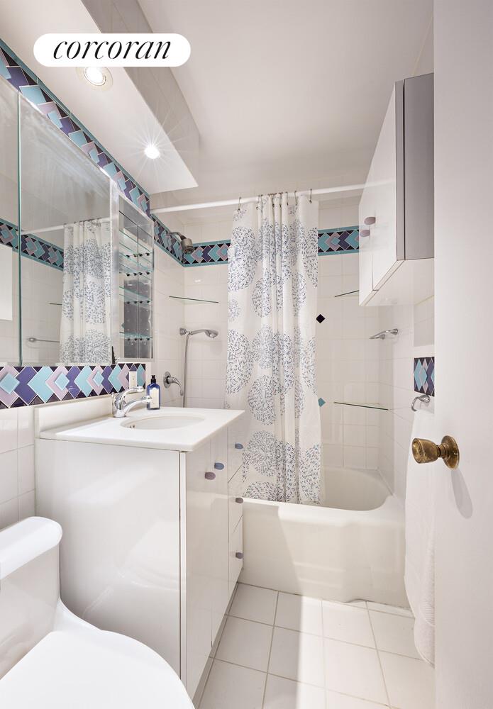 #10 photo, 201 E 21ST Street, Gramercy Park , NY 10010