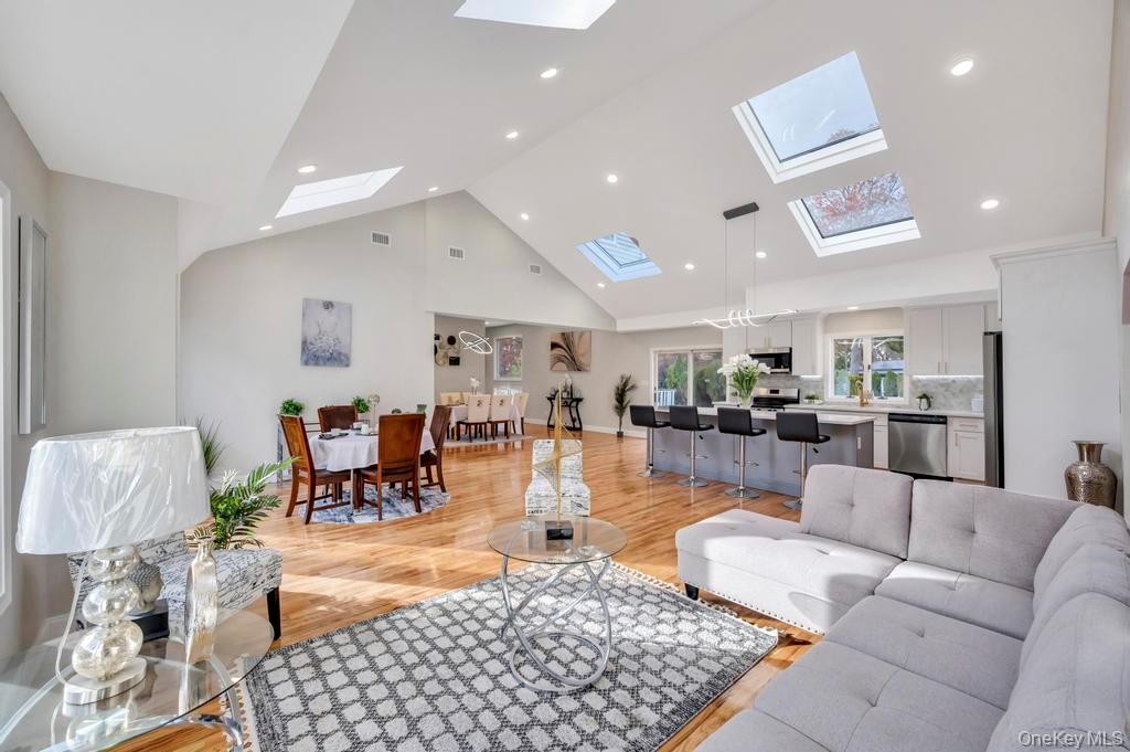 #12 photo, 100 Old Northport Road, サフォーク郡 Kings Park , NY 11754