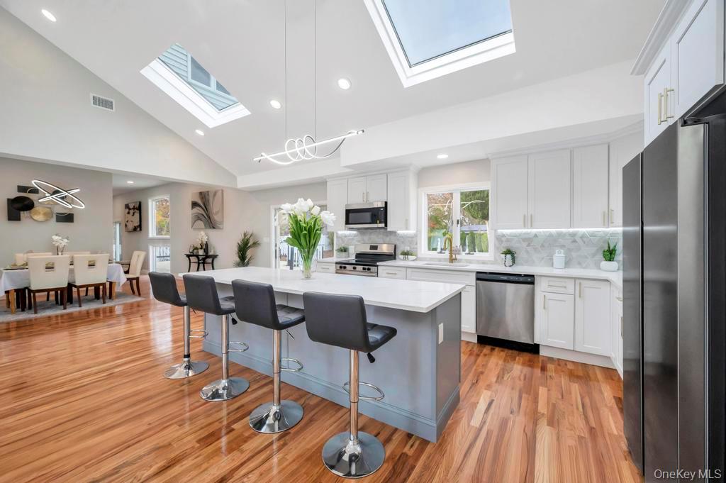 #8 photo, 100 Old Northport Road, サフォーク郡 Kings Park , NY 11754