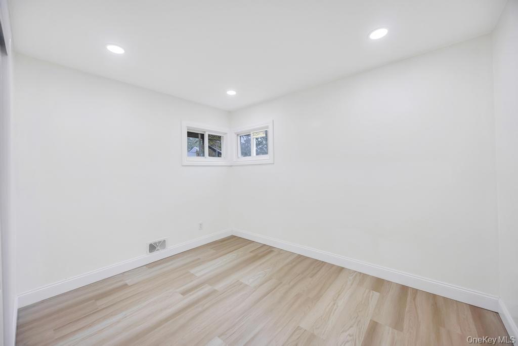 #12 photo, 148 Claywood Drive, Brentwood , NY 11717