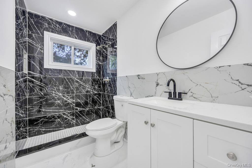 #14 photo, 148 Claywood Drive, Brentwood , NY 11717