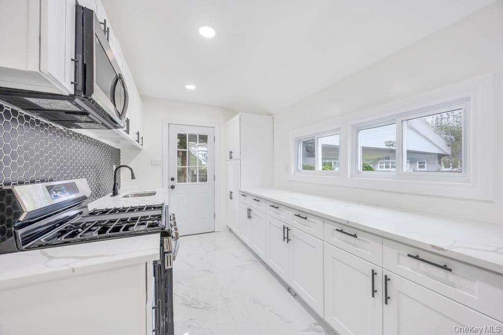 #6 photo, 148 Claywood Drive, Brentwood , NY 11717