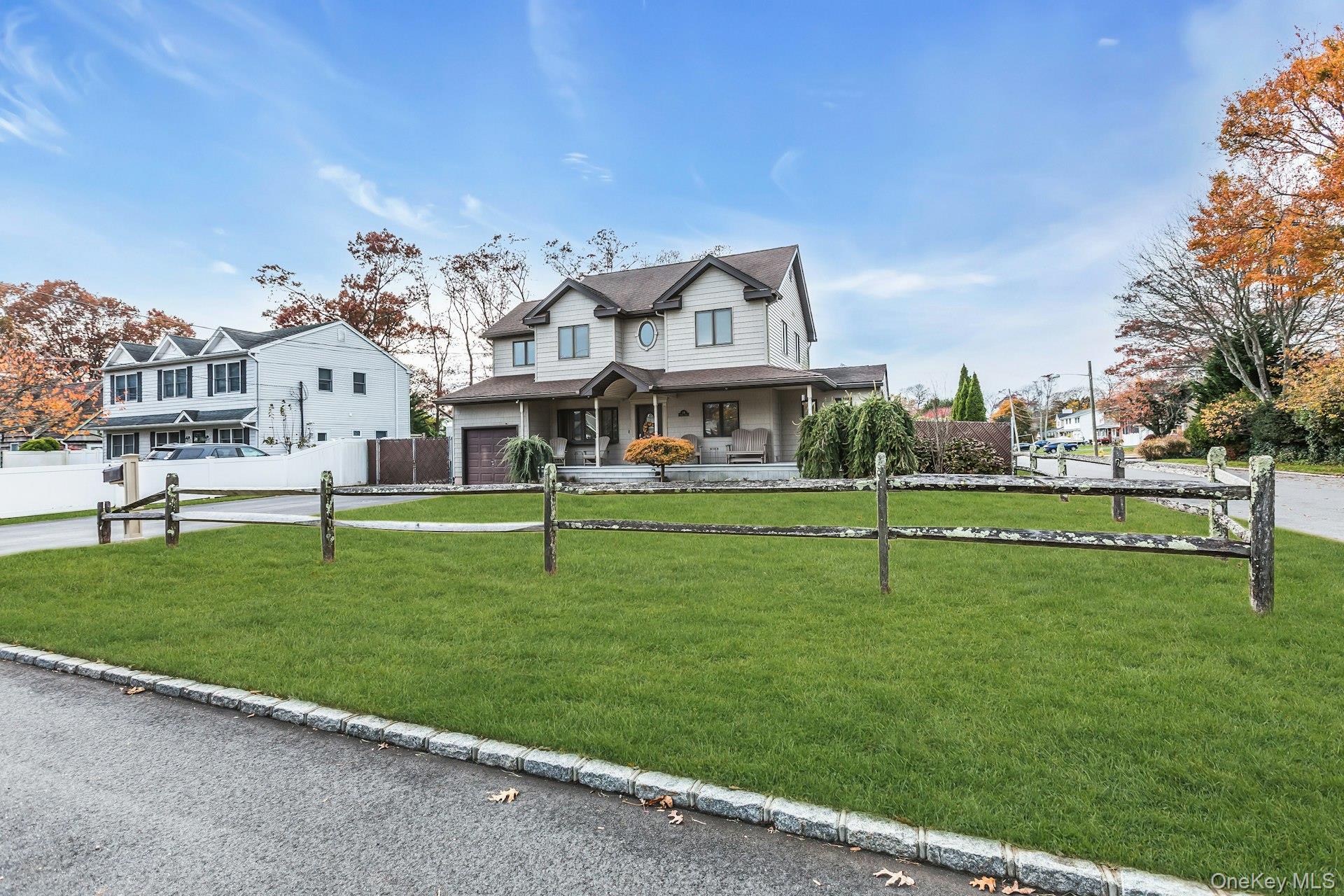 #3 photo, 94 Pequot Lane, East Islip , NY 11730