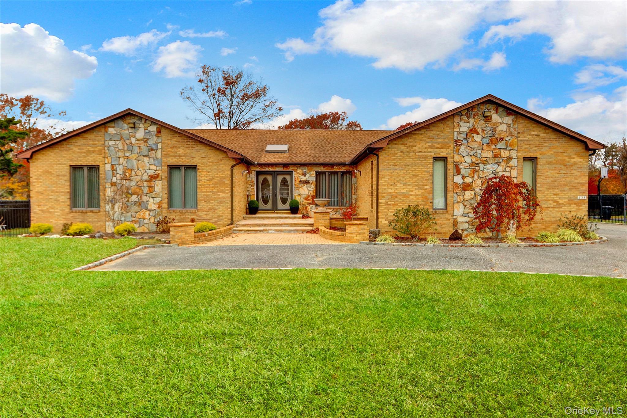 #1 photo, 254 Pine Acre Boulevard, Dix Hills , NY 11746