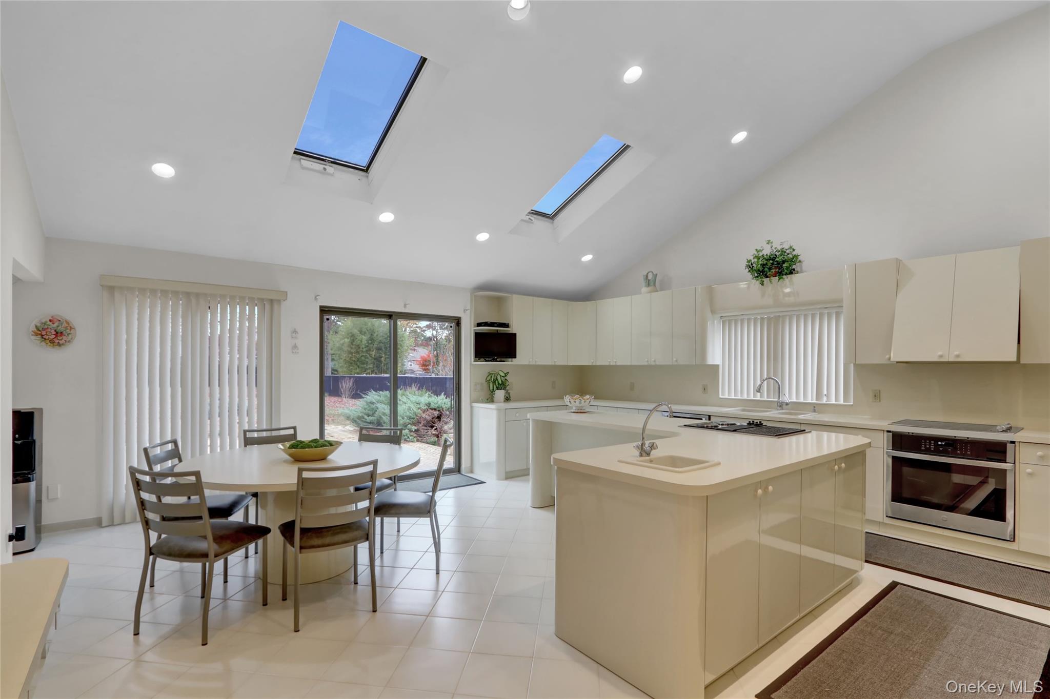 #11 photo, 254 Pine Acre Boulevard, Dix Hills , NY 11746