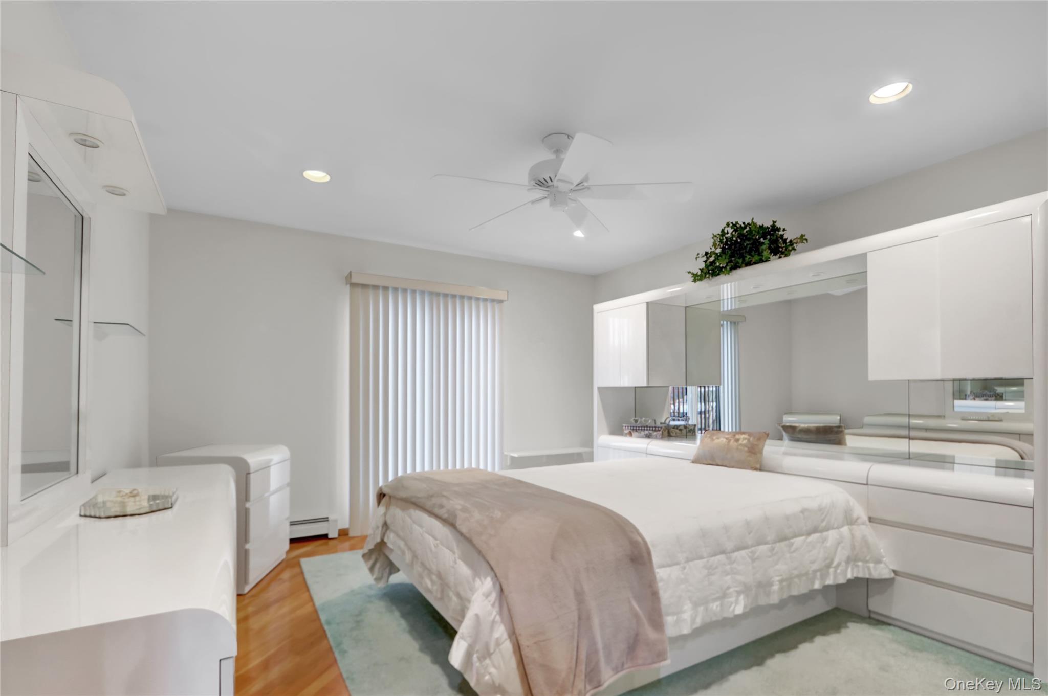 #17 photo, 254 Pine Acre Boulevard, Dix Hills , NY 11746