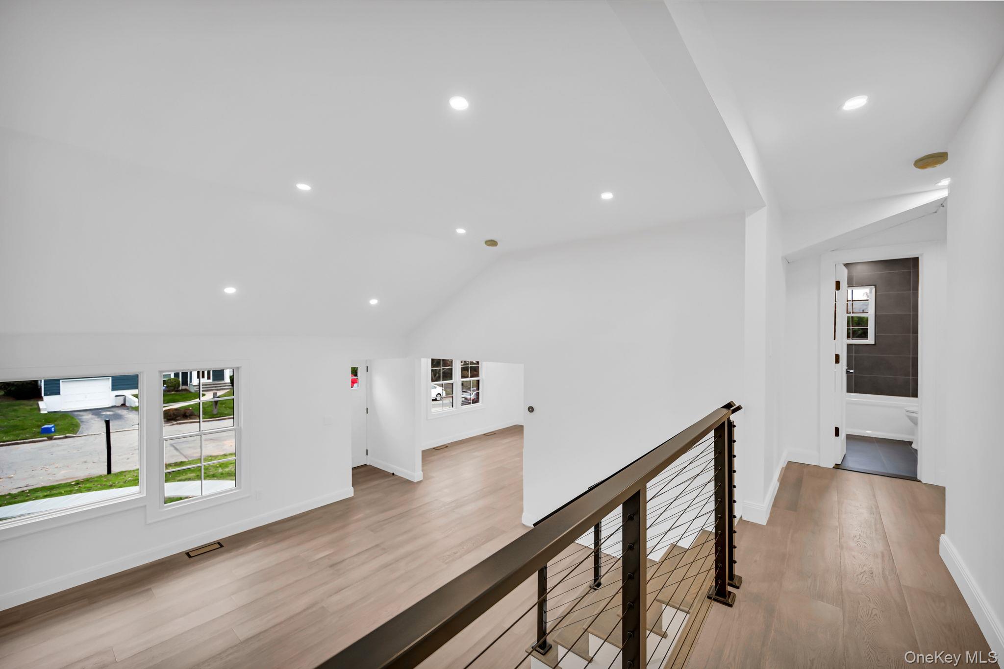 #20 photo, 82 Seton Drive, New Rochelle , NY 10804