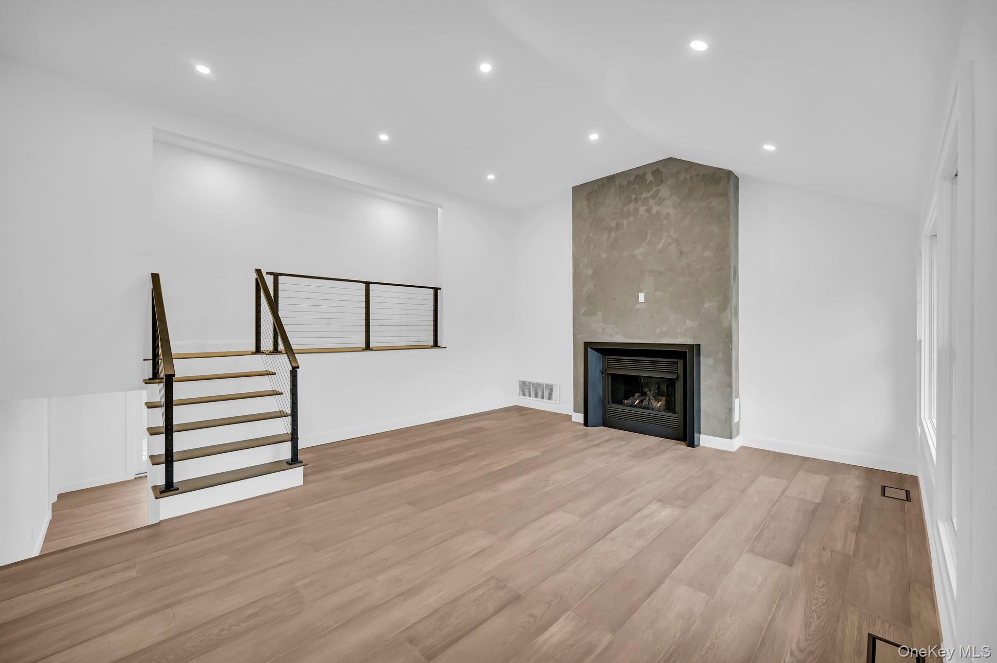 #5 photo, 82 Seton Drive, New Rochelle , NY 10804