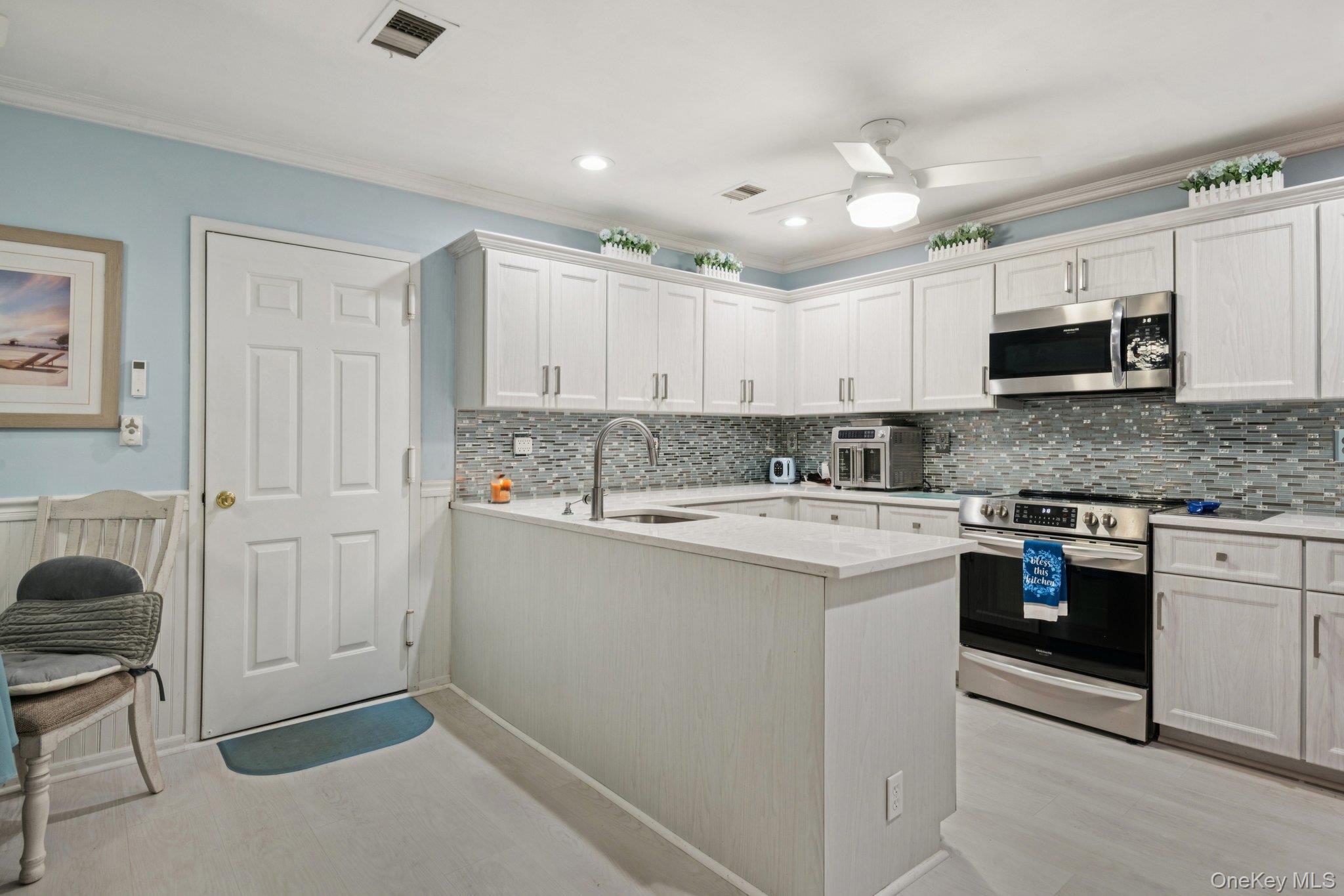 #13 photo, 16 Hampshire Court, サフォーク郡 Holbrook , NY 11741