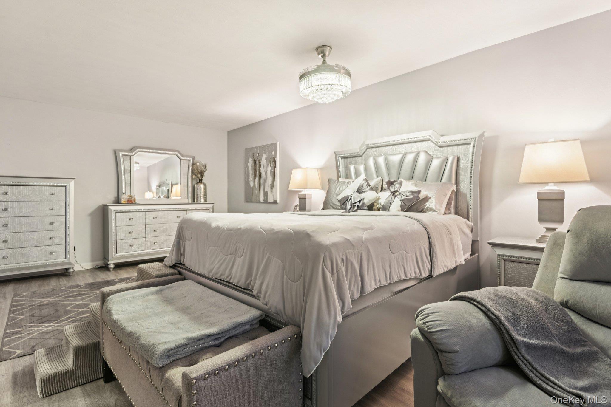 #18 photo, 16 Hampshire Court, サフォーク郡 Holbrook , NY 11741