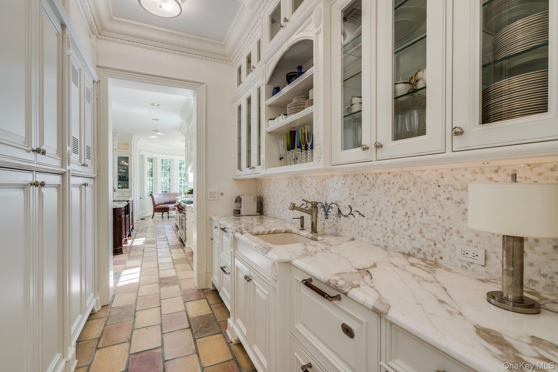 #12 photo, 18 Gwynne Road, Melville , NY 11747