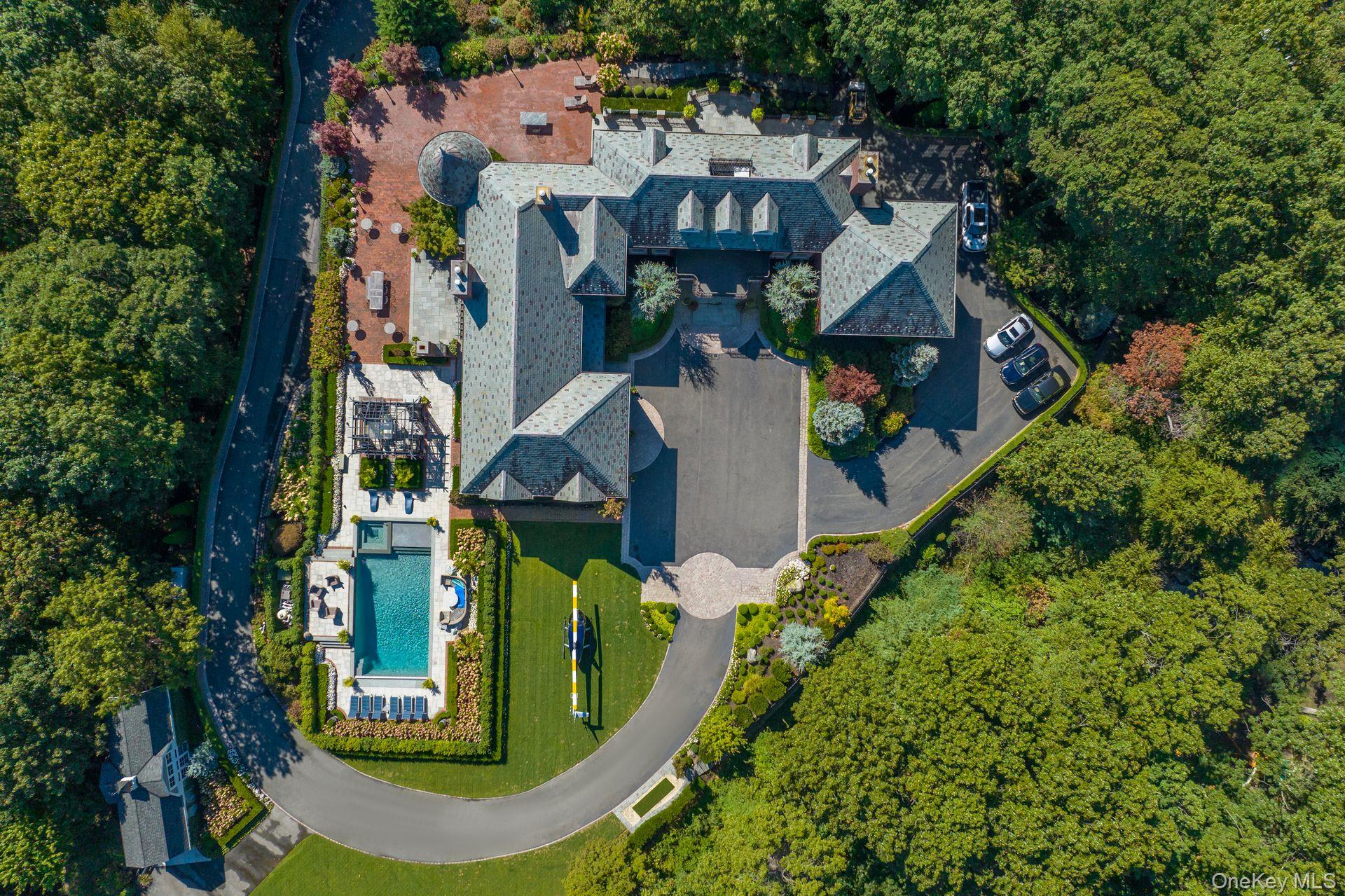 #4 photo, 18 Gwynne Road, Melville , NY 11747