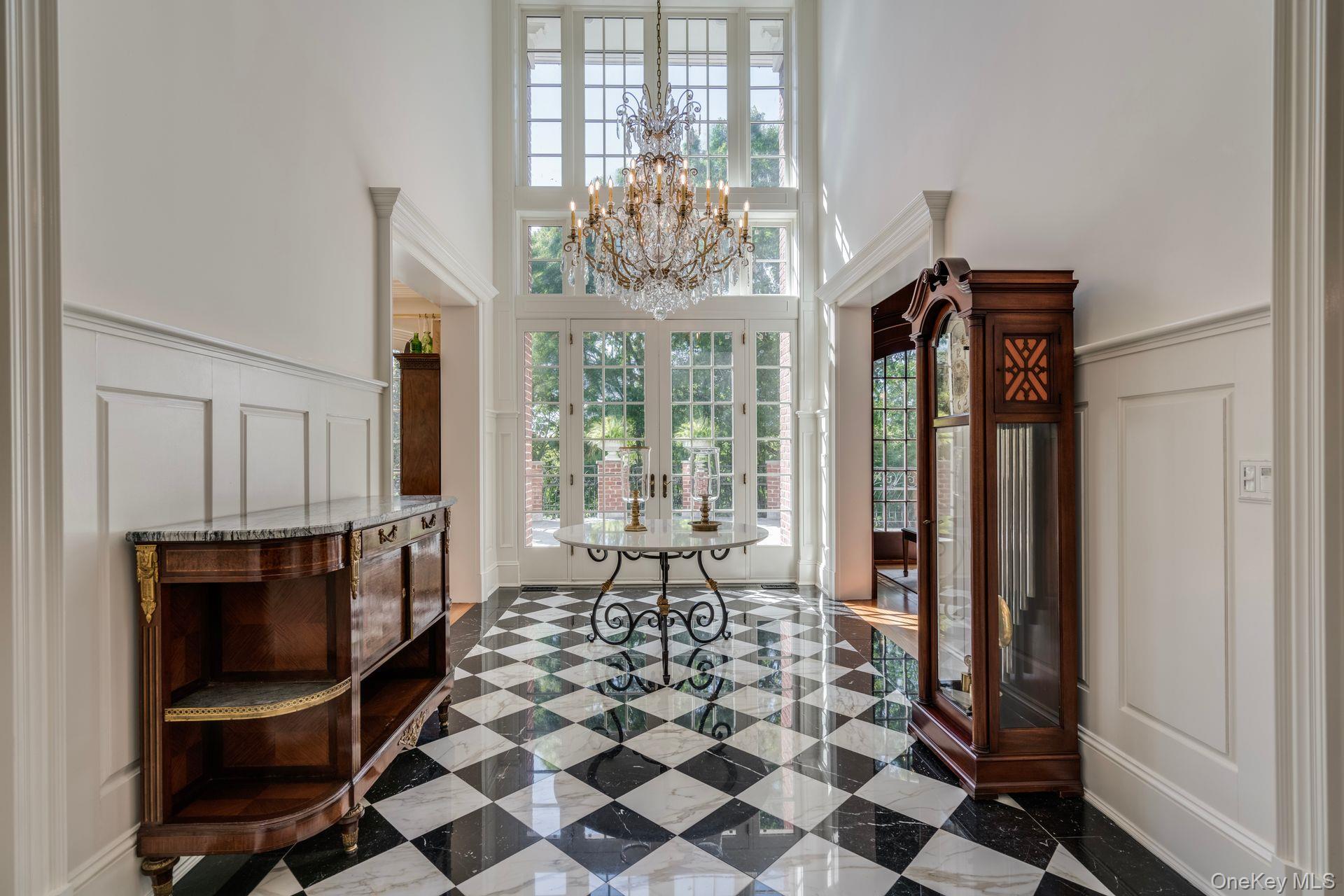 #5 photo, 18 Gwynne Road, Melville , NY 11747