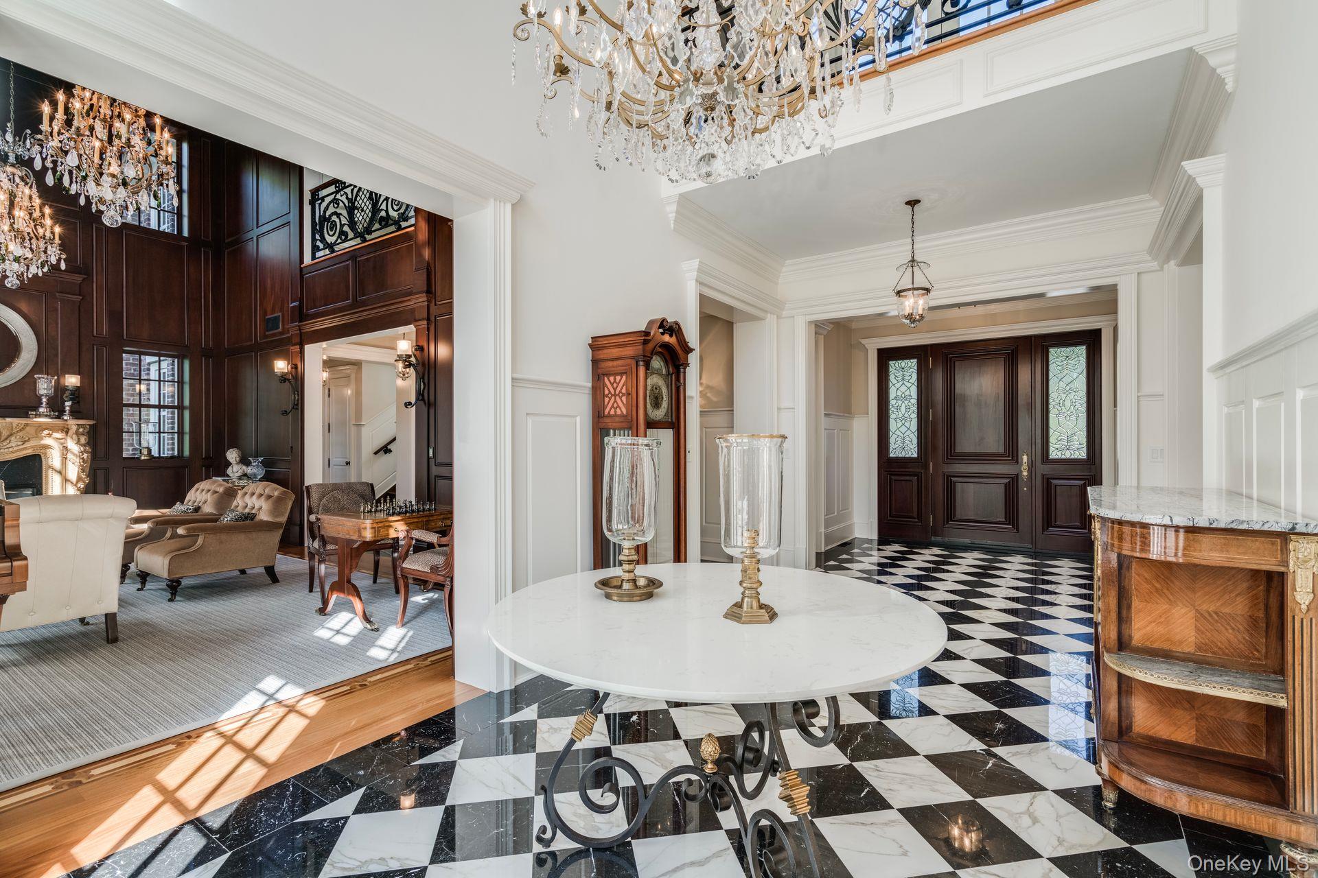 #6 photo, 18 Gwynne Road, Melville , NY 11747