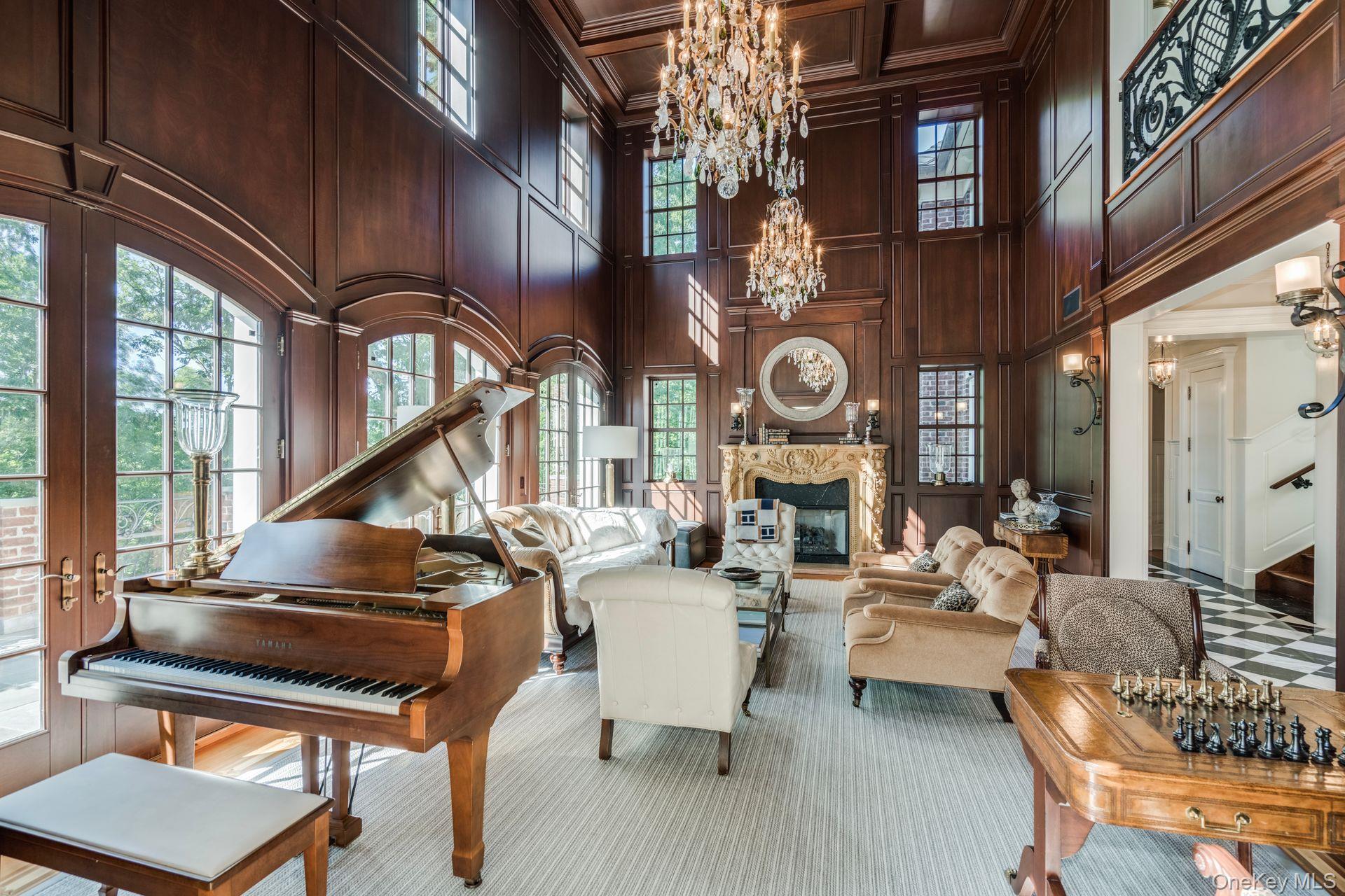 #7 photo, 18 Gwynne Road, Melville , NY 11747