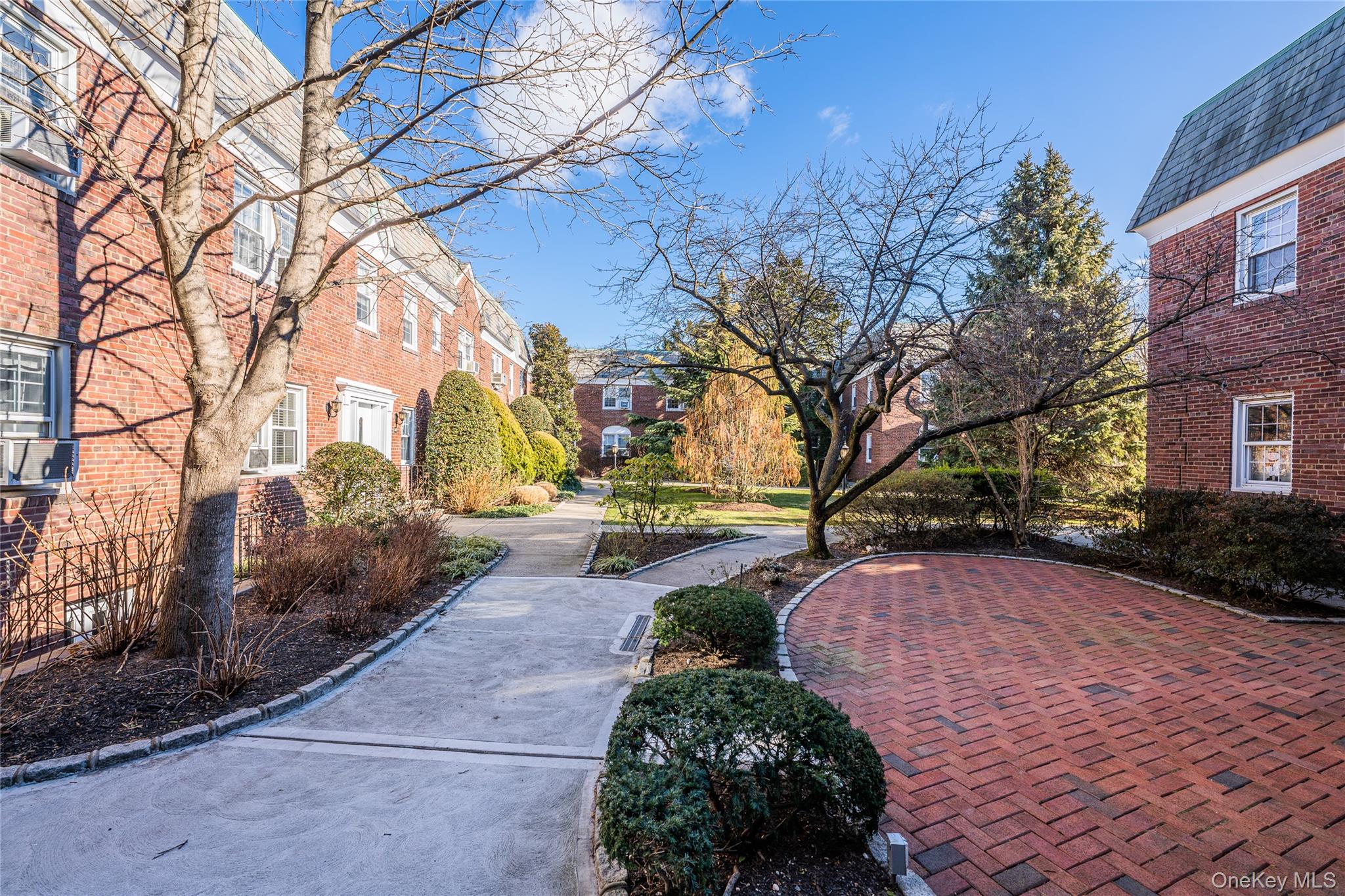 #13 photo, 43 floral blvd, Floral Park , NY 11001