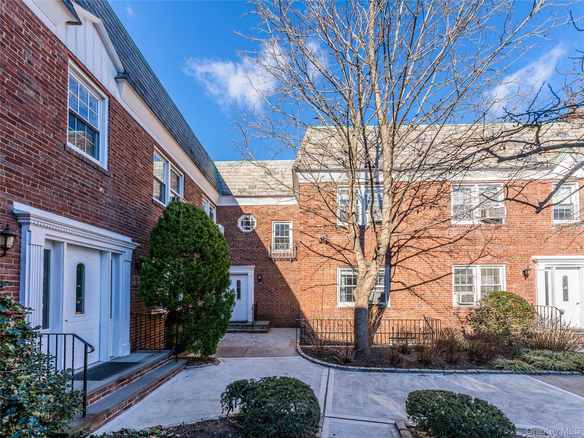 #15 photo, 43 floral blvd, Floral Park , NY 11001