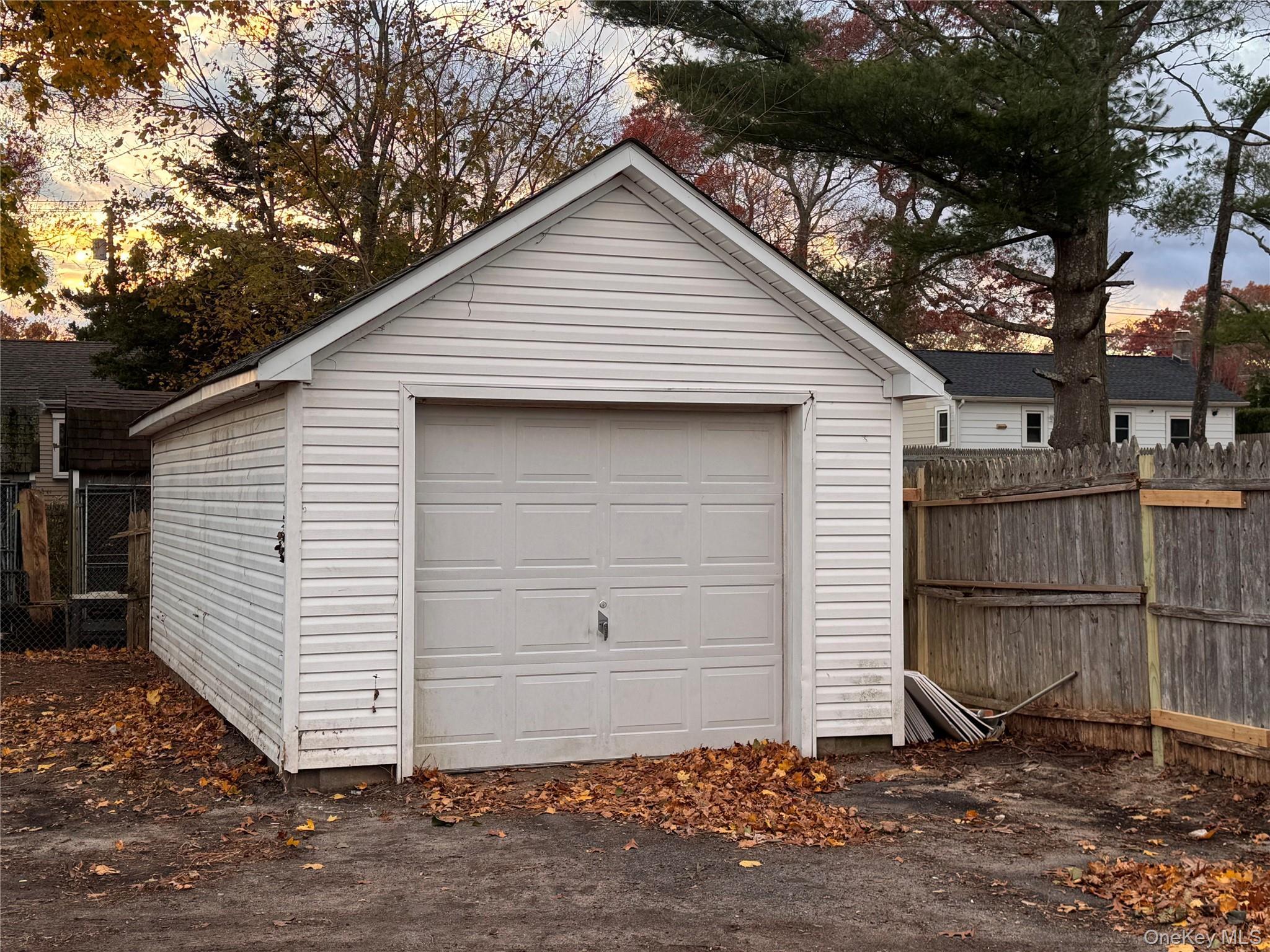 #11 photo, 515 Sweezy Avenue, Riverhead , NY 11901