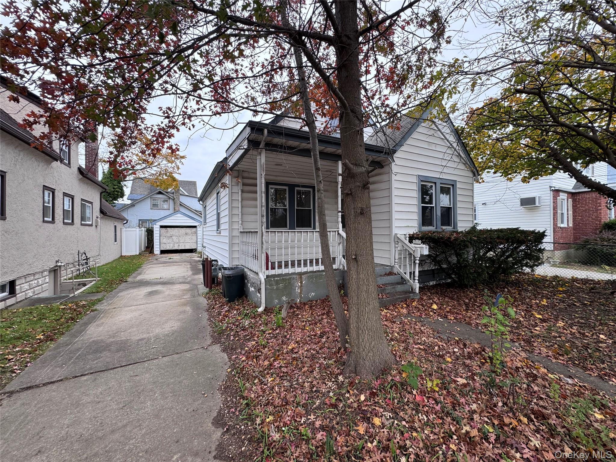 #1 photo, 28 Cammerer Avenue, East Rockaway , NY 11518