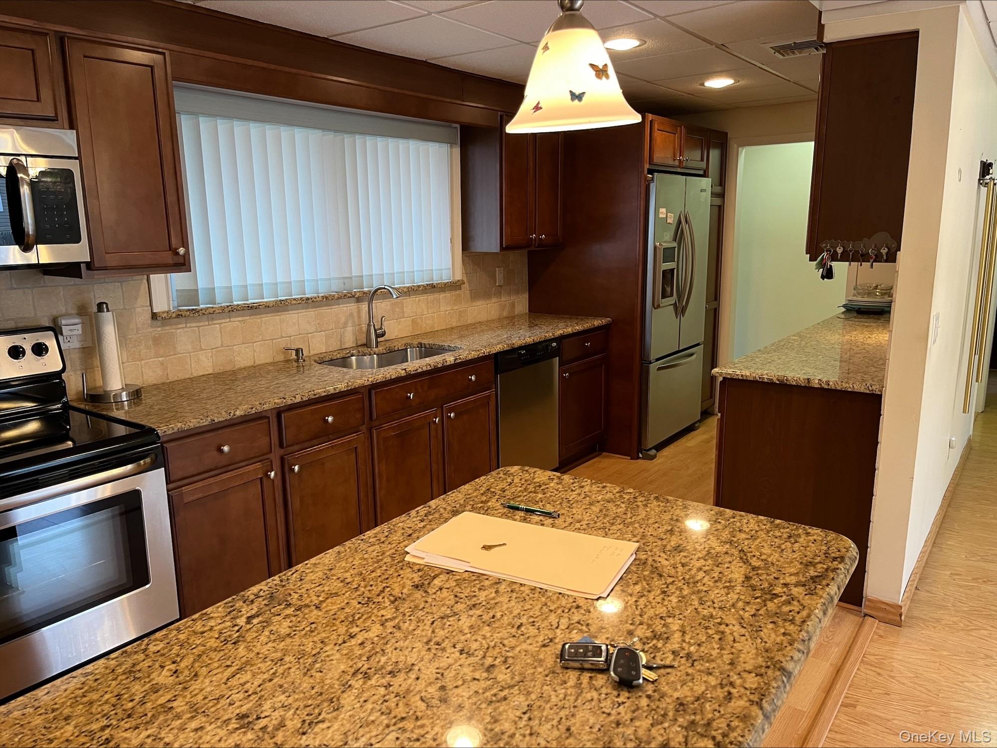 #7 photo, 10 Pine Street, Lake Grove , NY 11755