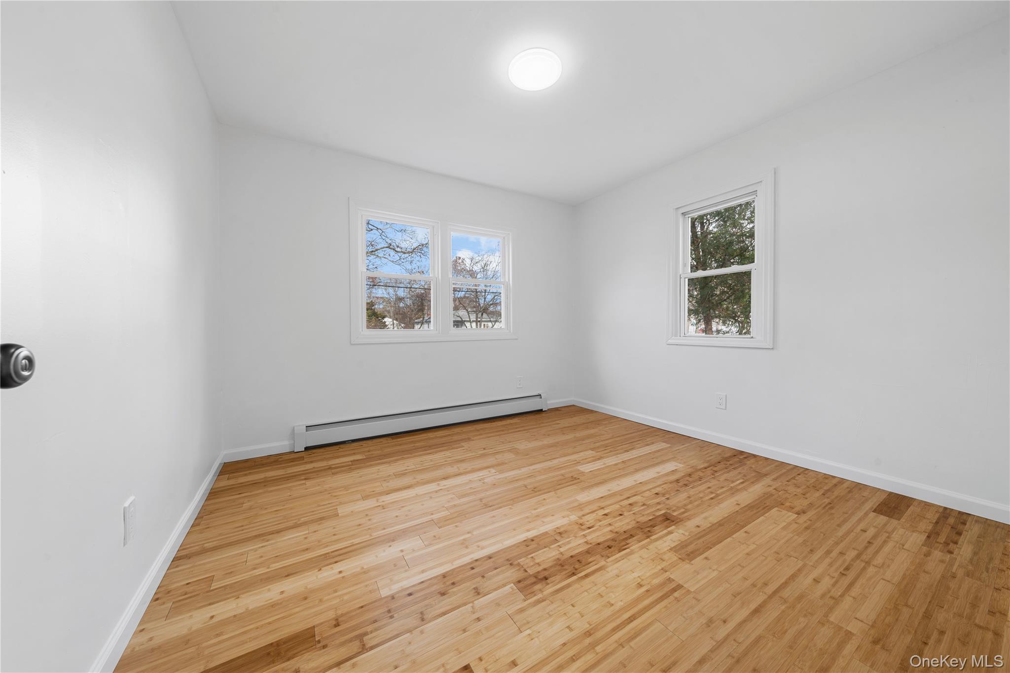 #10 photo, 78 Carr Ln, サフォーク郡 Coram , NY 11727