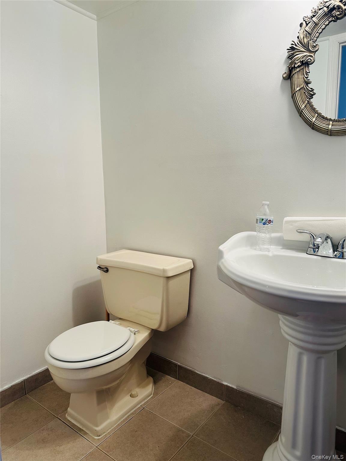 #7 photo, 176 A Jackson Avenue, Syosset , NY 11791