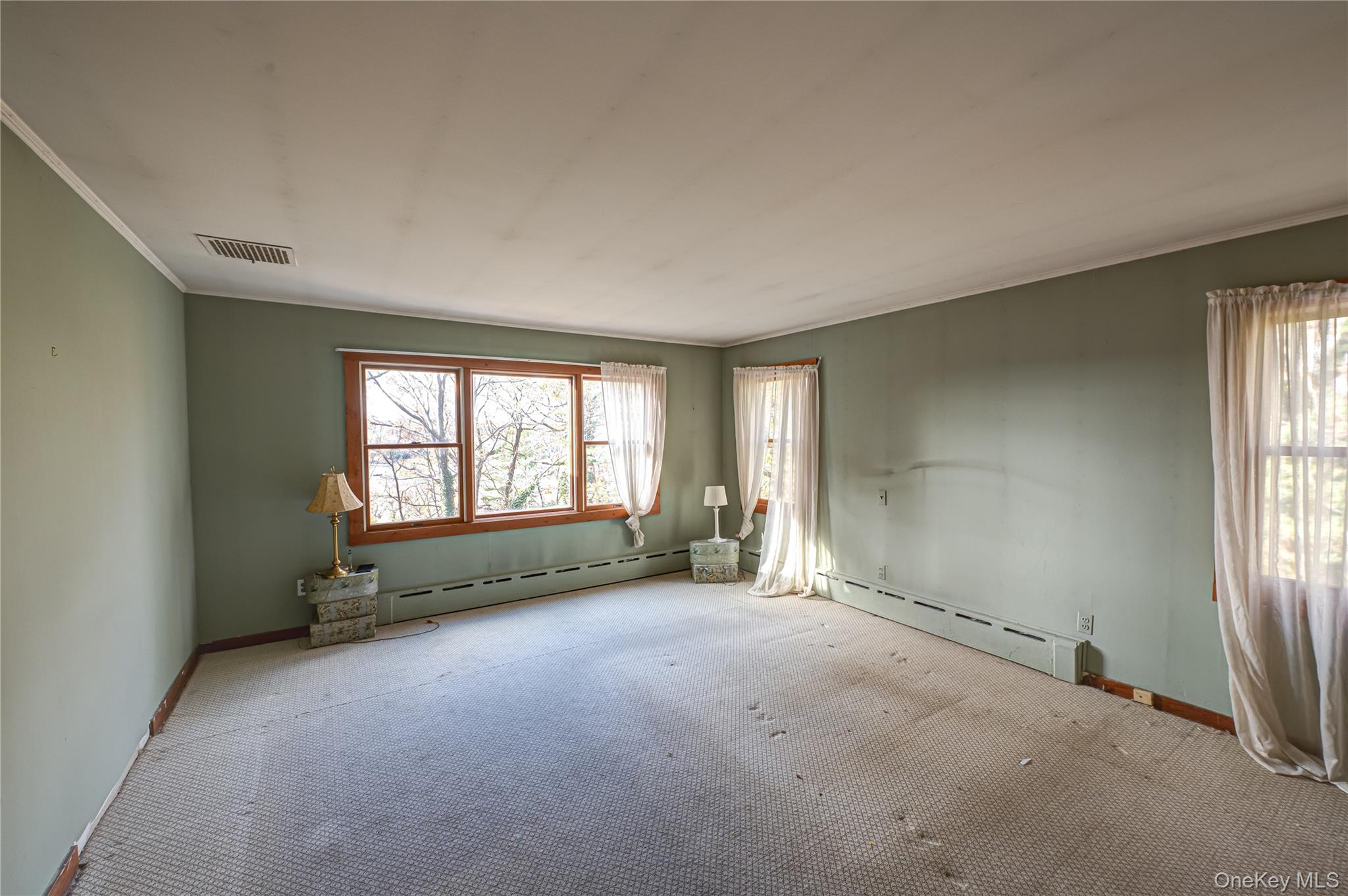 #12 photo, 37 Bay Avenue, Huntington , NY 11743