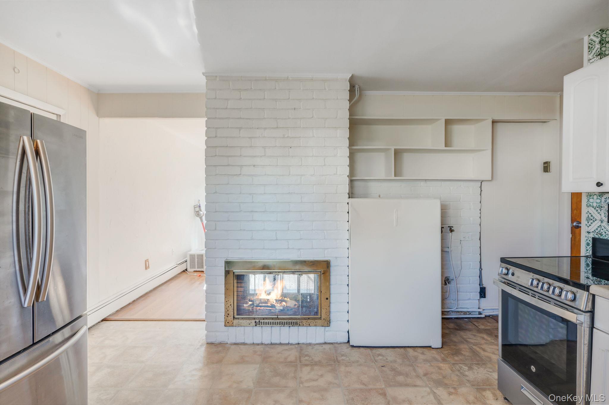 #6 photo, 231 Blacksmith Road, Levittown , NY 11756