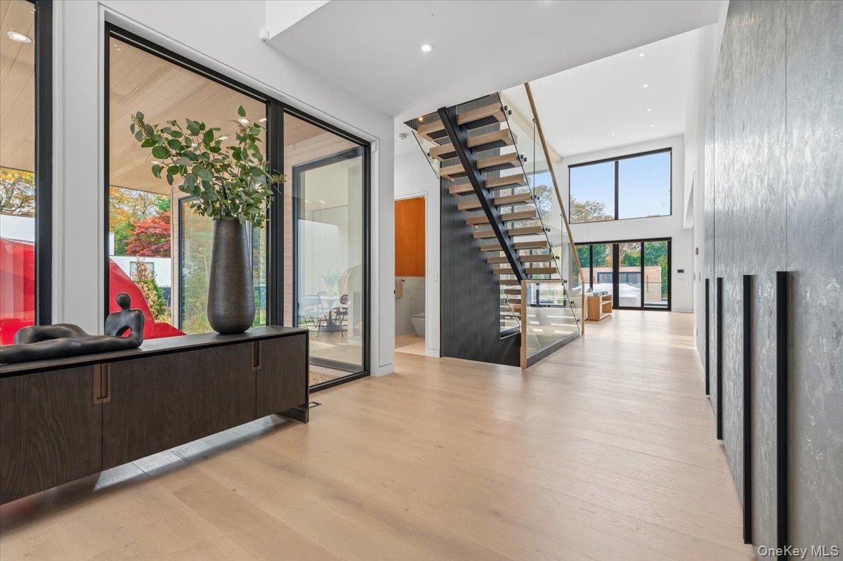 #16 photo, 21 Westwood Road, Wainscott , NY 11975