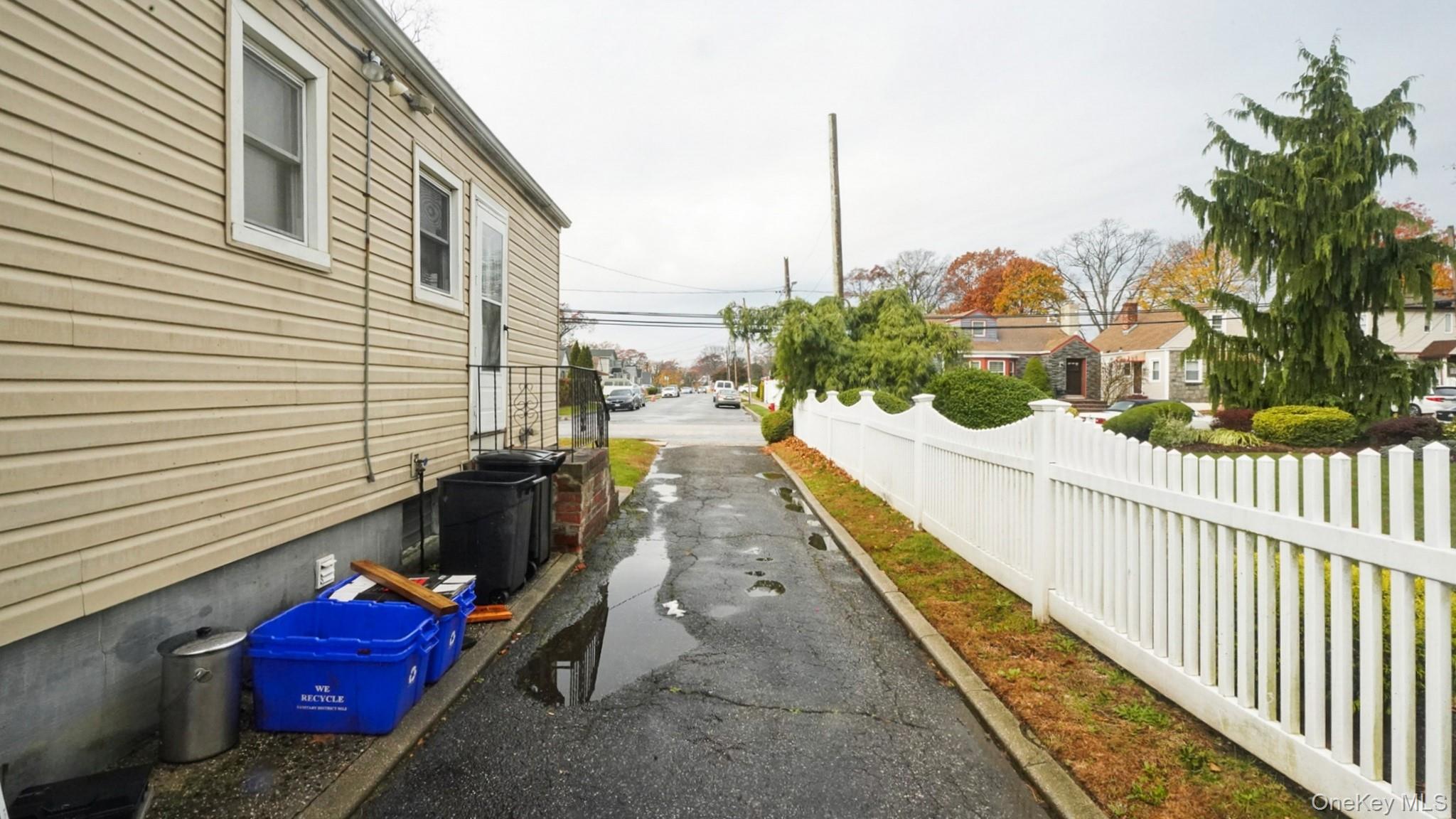 #13 photo, 150 Pennsylvania Avenue, Roosevelt , NY 11575