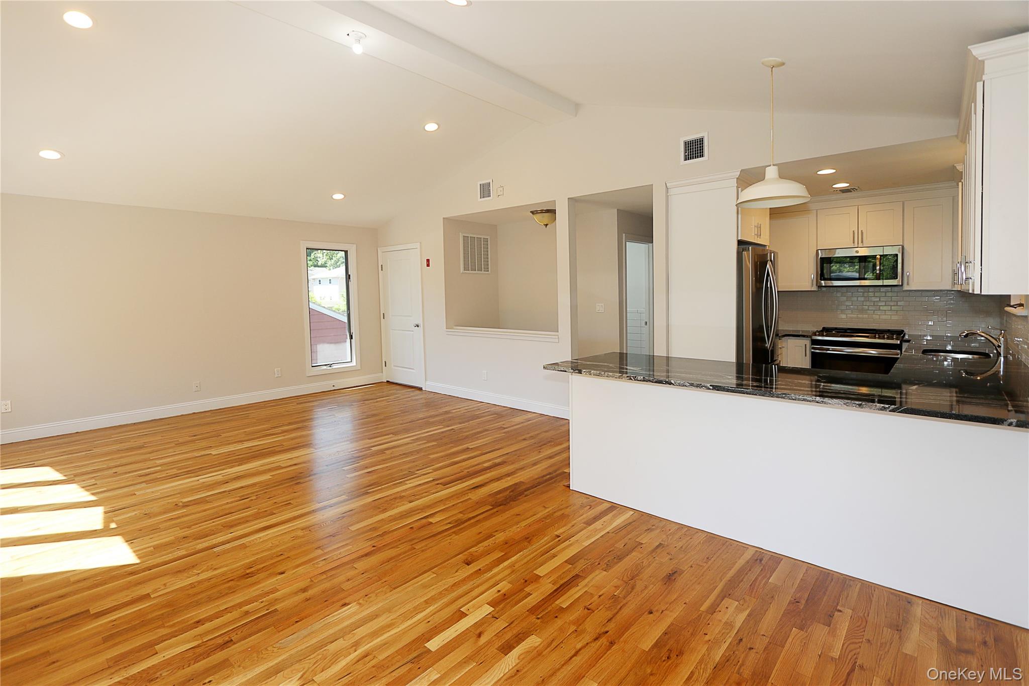 #4 photo, 77 Juniper Road, Port Washington , NY 11050