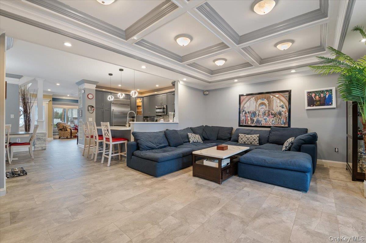 #16 photo, 1650 Bridge Street, Merrick , NY 11566