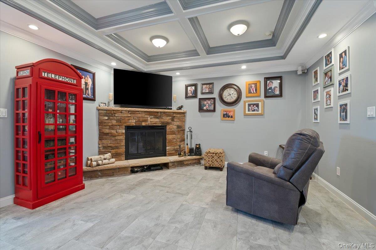 #18 photo, 1650 Bridge Street, Merrick , NY 11566