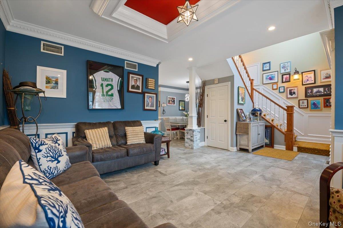 #4 photo, 1650 Bridge Street, Merrick , NY 11566