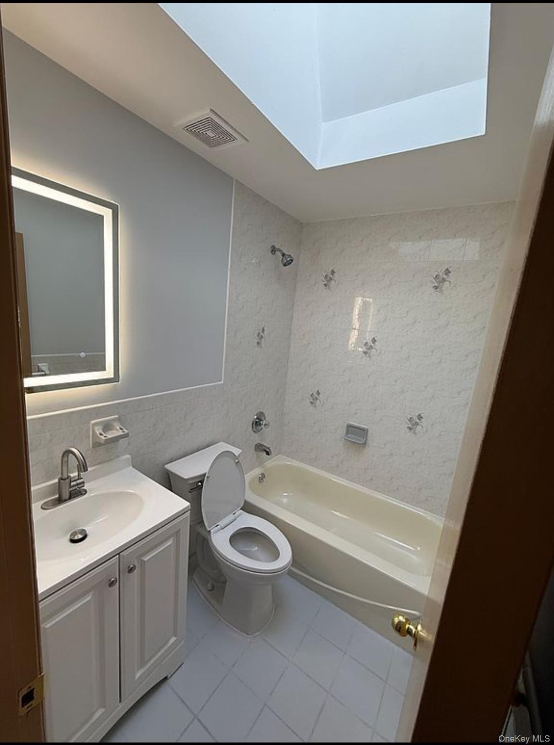 #12 photo, 12408 94th Avenue, Richmond Hill S. , NY 11419