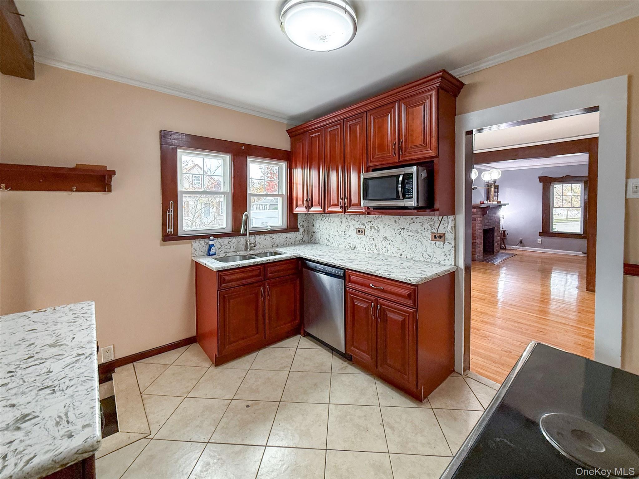 #9 photo, 163 Shaw Avenue, Valley Stream , NY 11580