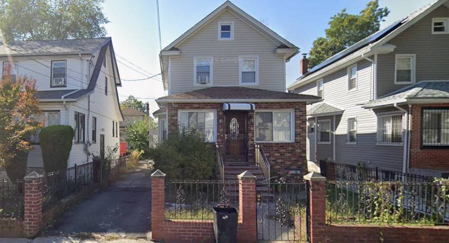 #1 photo, 134 rd & 175th, Springfield Gardens , NY 11434